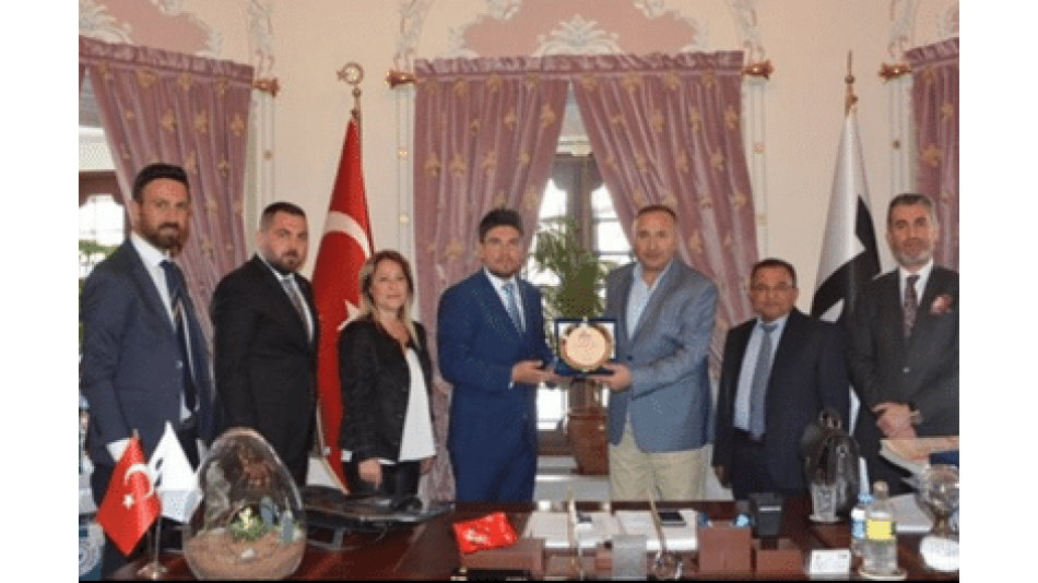 Enternasyonal Türkiye İş Adamları Derneği Başkan Ali Kopuz’u Ziyaret Etti